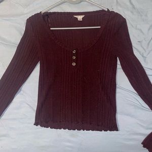 Small burgundy Aeropostale sweater